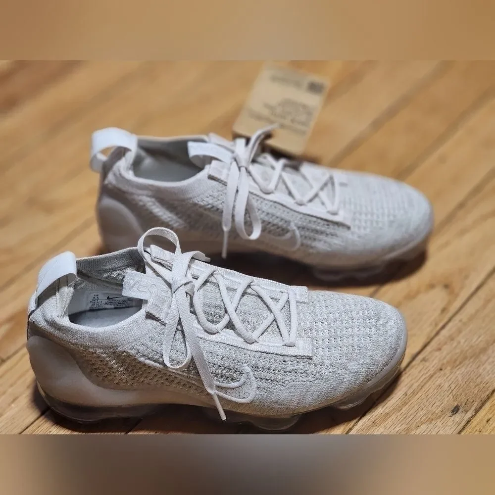 Nike Air VaporMax 2021 Women's Flyknit Running Sneakers Size 6.5 Phantom